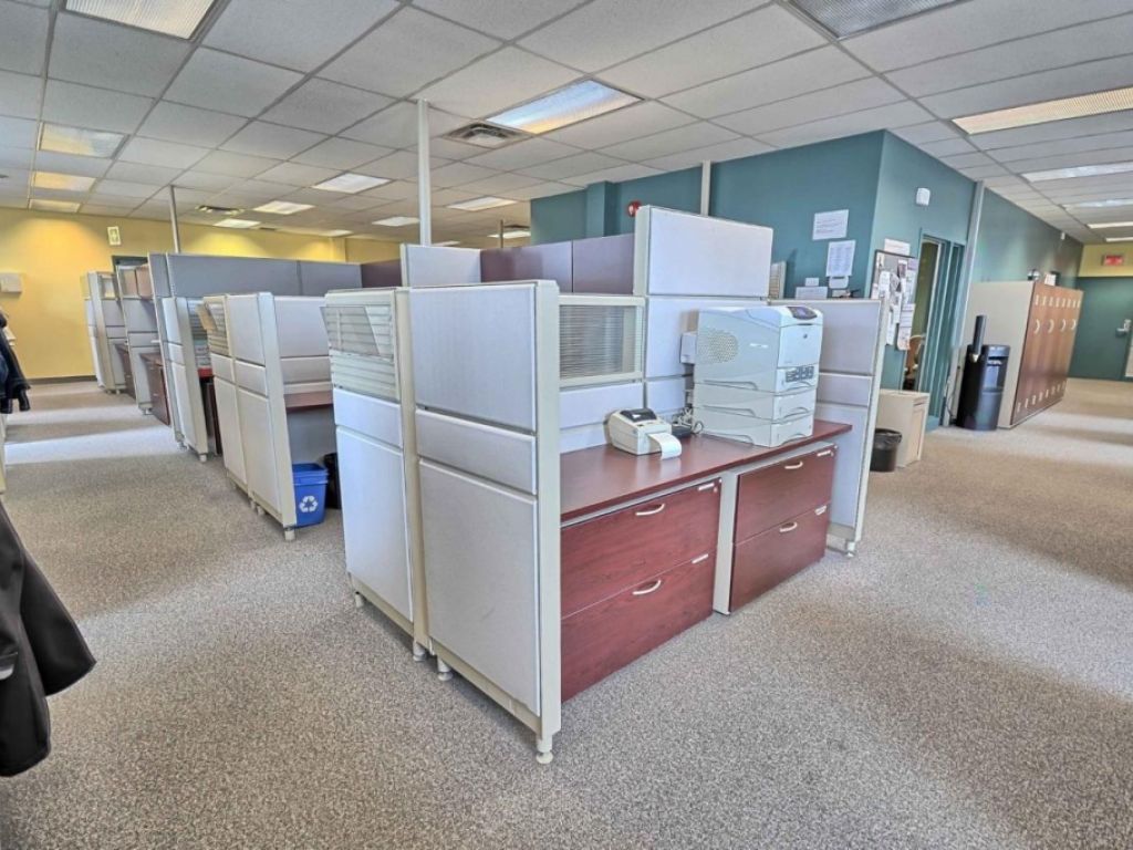 Office / Commercial Space 2,100 to 6,360 sq. ft. Downtown St-Jerome