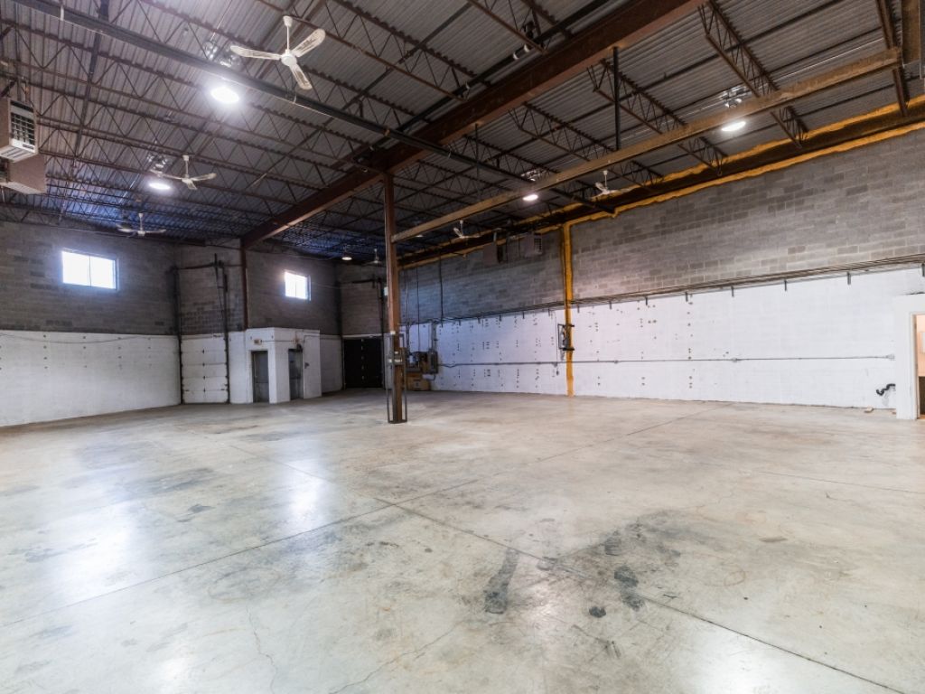 Industrial Space for Lease � LaSalle, Montreal
