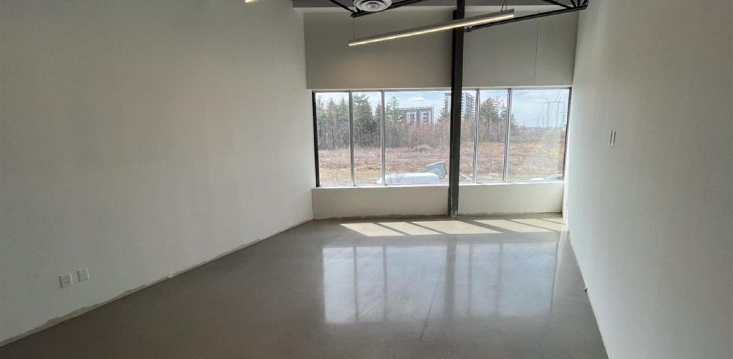 Bureau &agrave; louer � 17990 Rue des Gouverneurs, local 105-200, Mirabel - &Agrave; louer