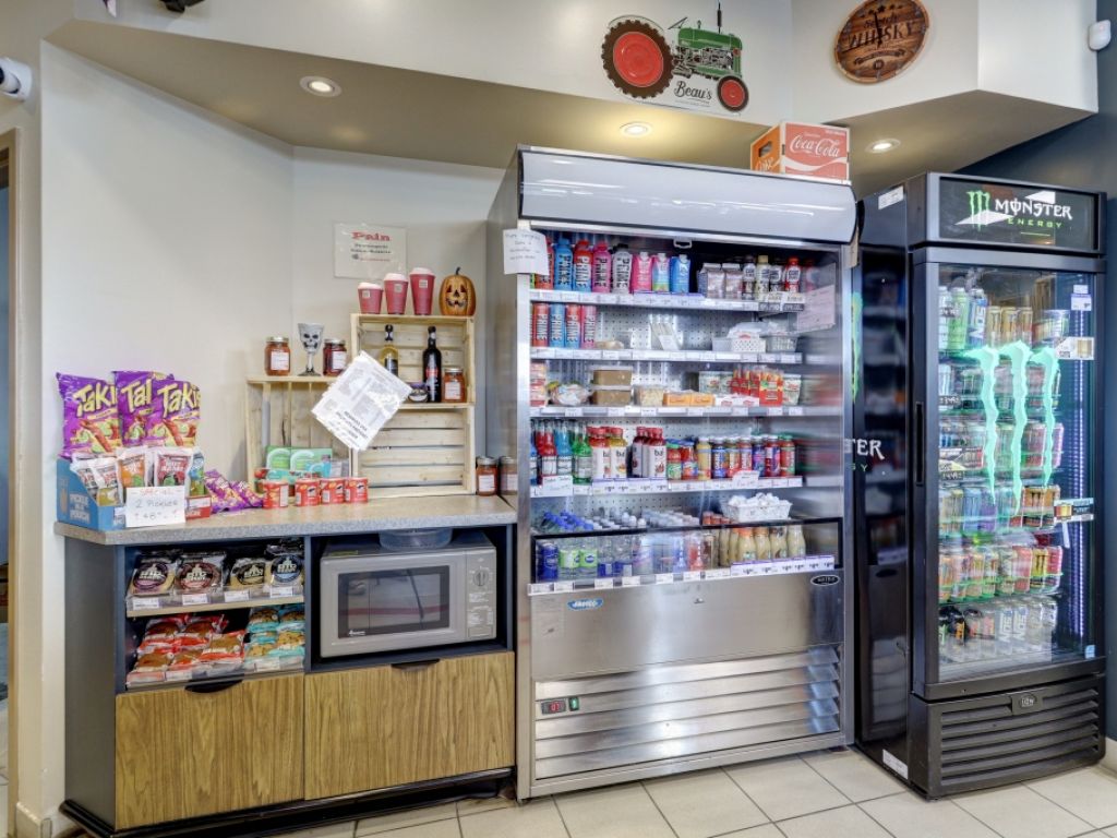 Dpanneur Bonisoir avec essence Shell