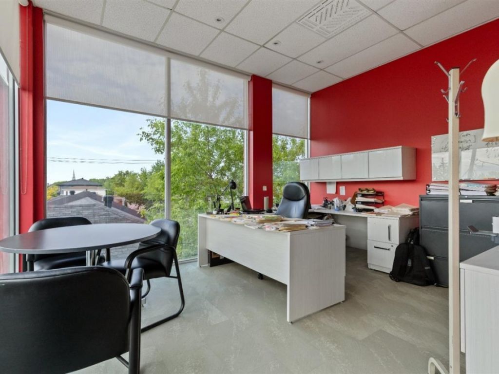Condo commercial � vendre