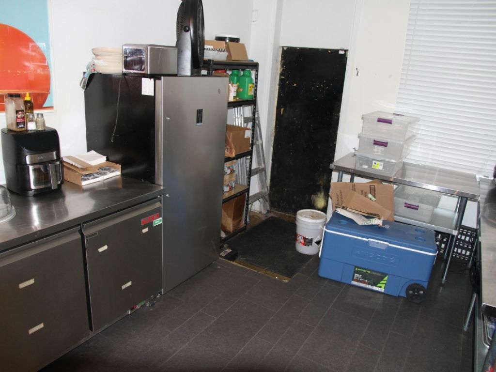 Charmant Caf  vendre Av. Mont-Royal Montral