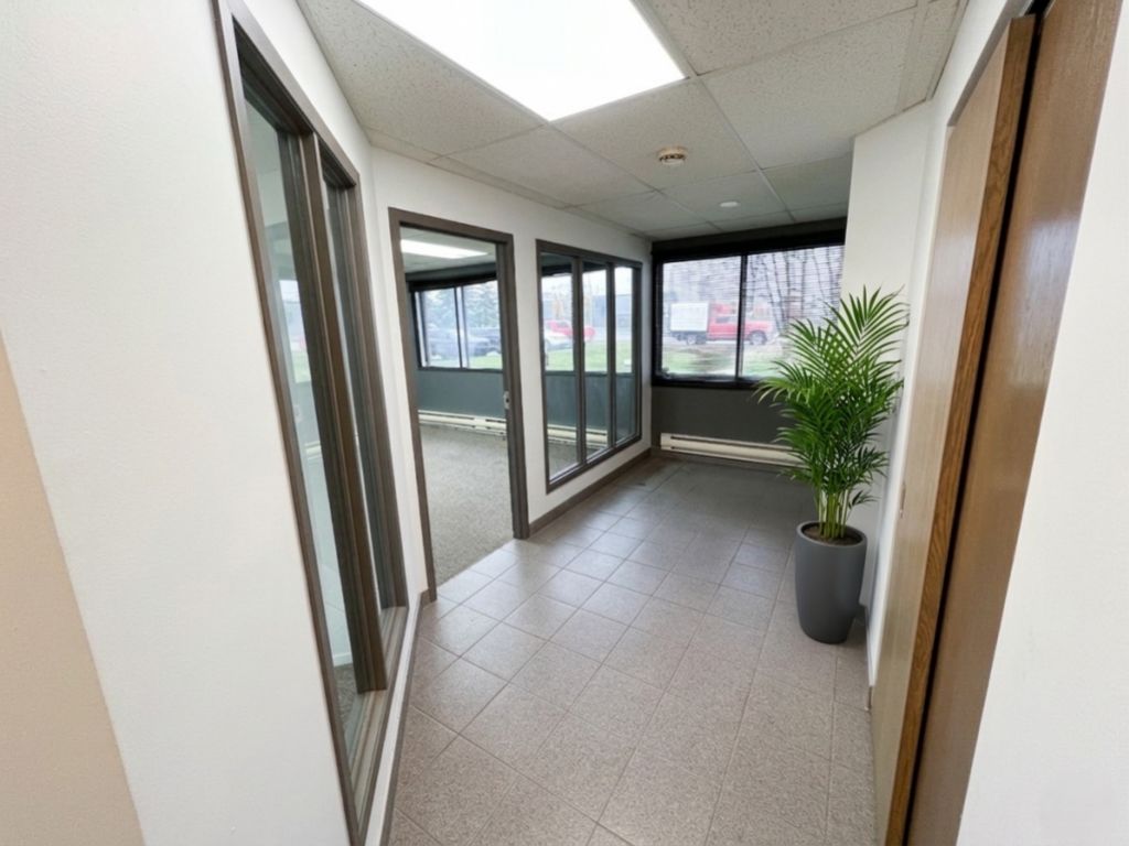 Bureaux et espaces industriels l�gers � louer � Saint-Bruno