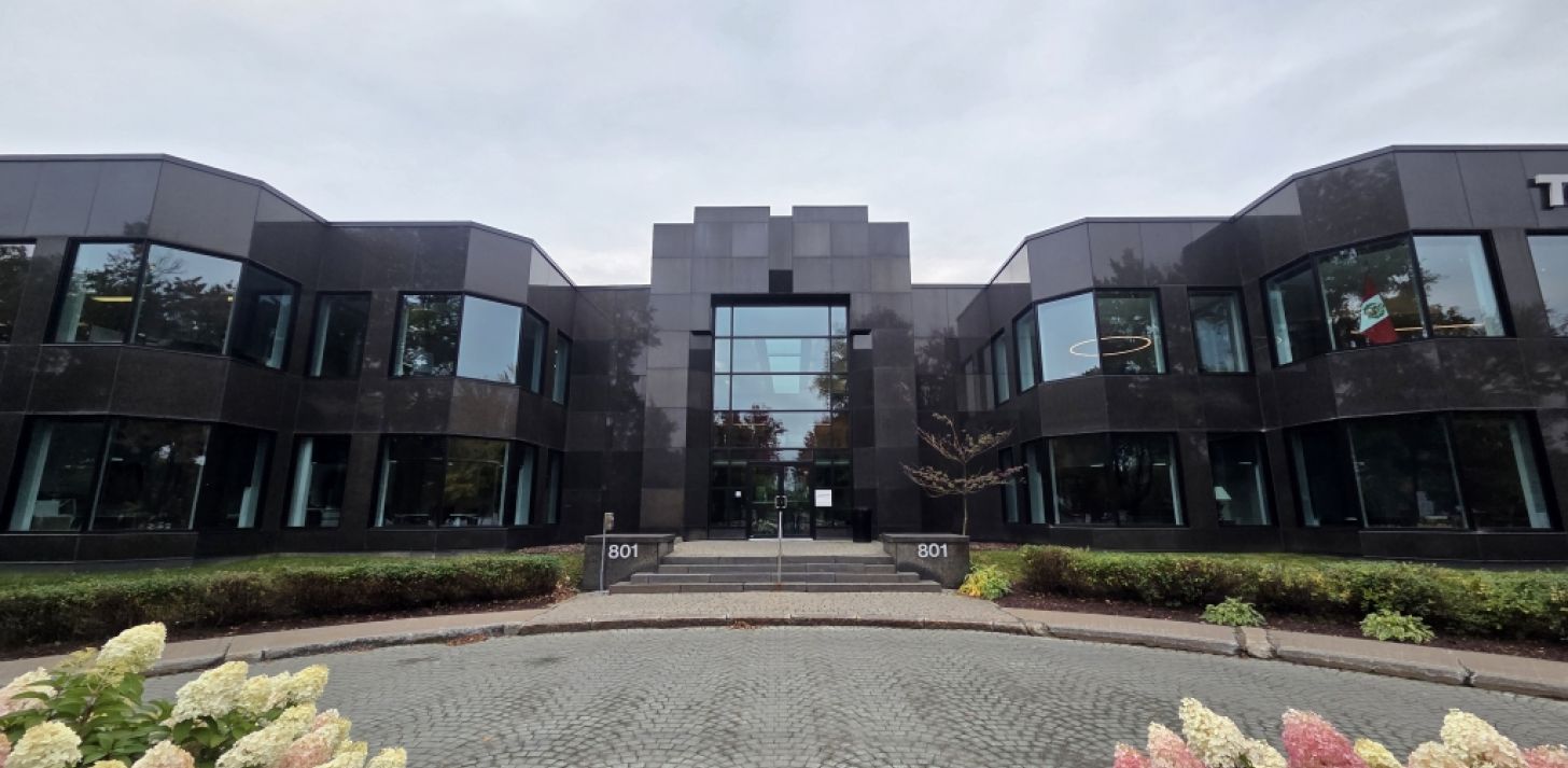 Bureau &agrave; louer � 4 748 pi&sup2; � Locaux 105 et 115 � 801, Grande All&eacute;e Ouest, Montcalm - Space For Rent