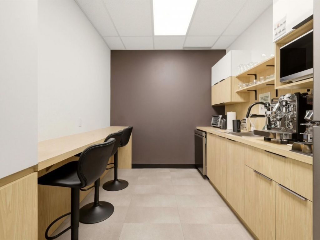 B�tisse industrielle � 12770 Rue du Parc, Mirabel