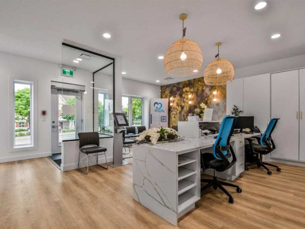 Office space for lease - 482 Boul. Adolphe-Chapleau