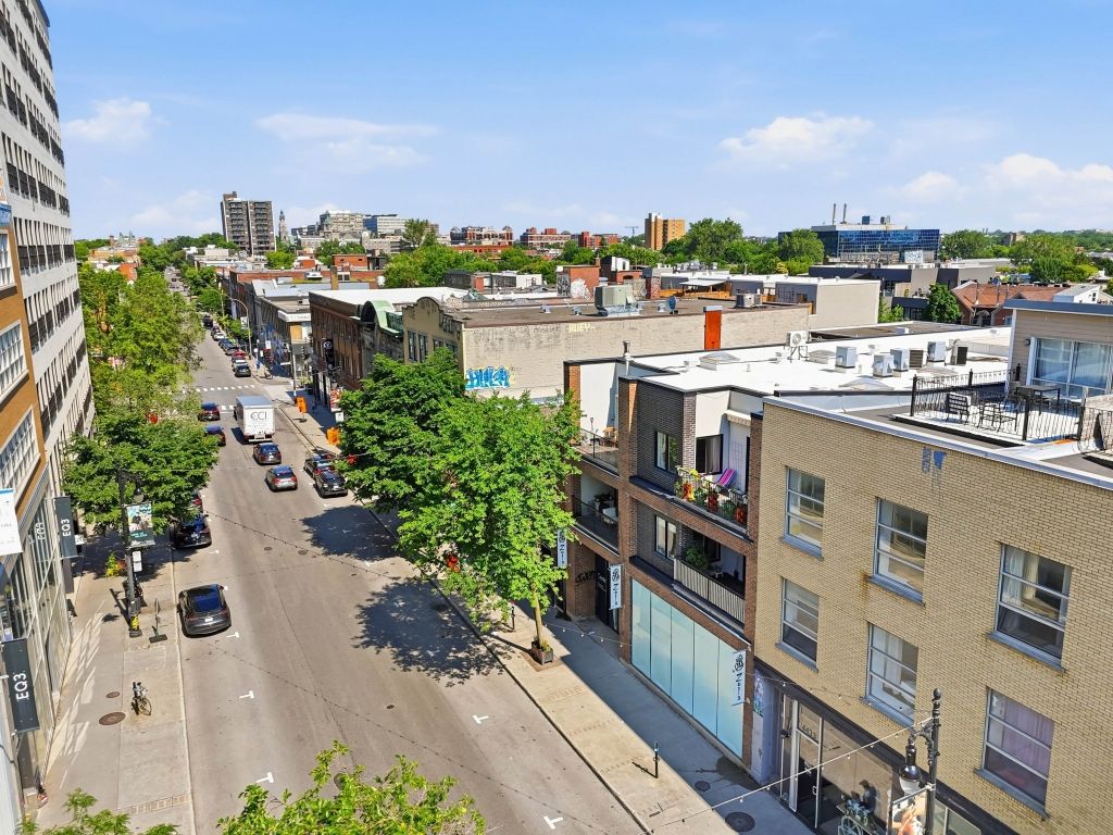 4,110 sq. ft. Commercial Space for Sale in Plateau-Mont-Royal