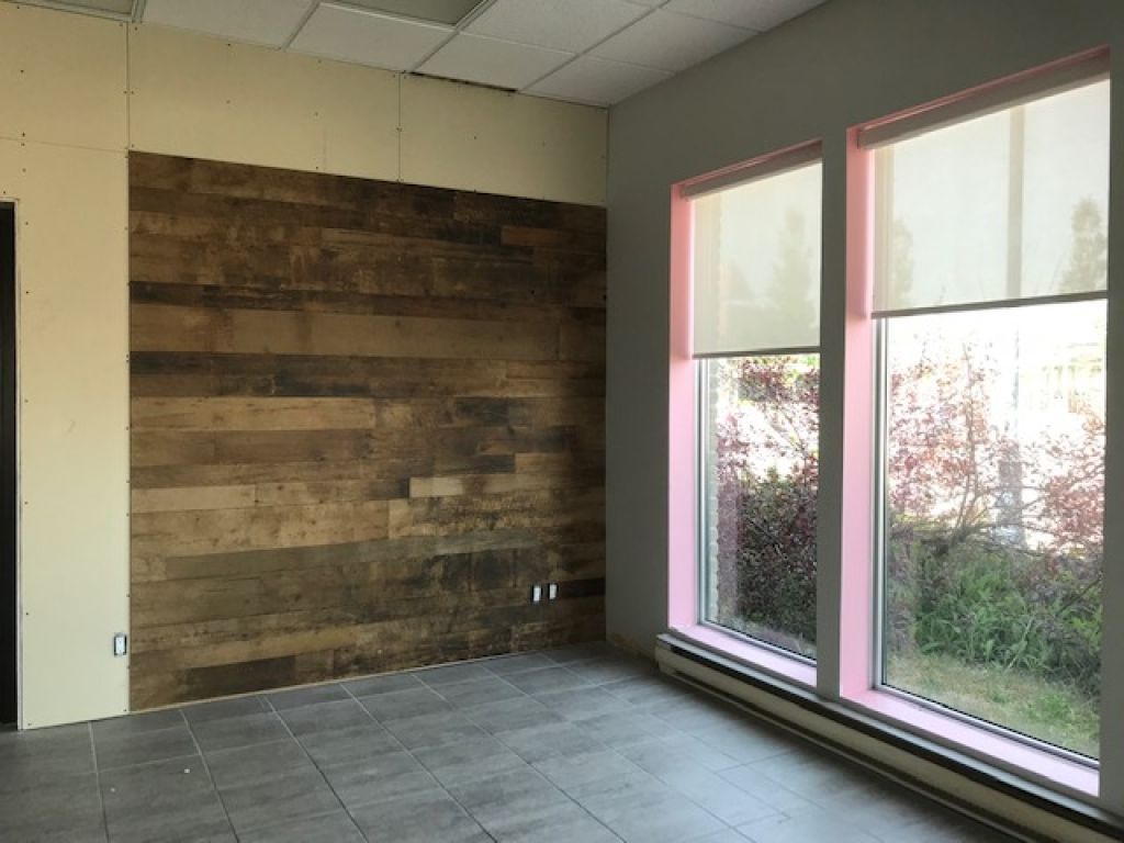 COMMERCIAL SPACE FOR RENT IN JONQUIRE - FROM 800 SQ. FT.
