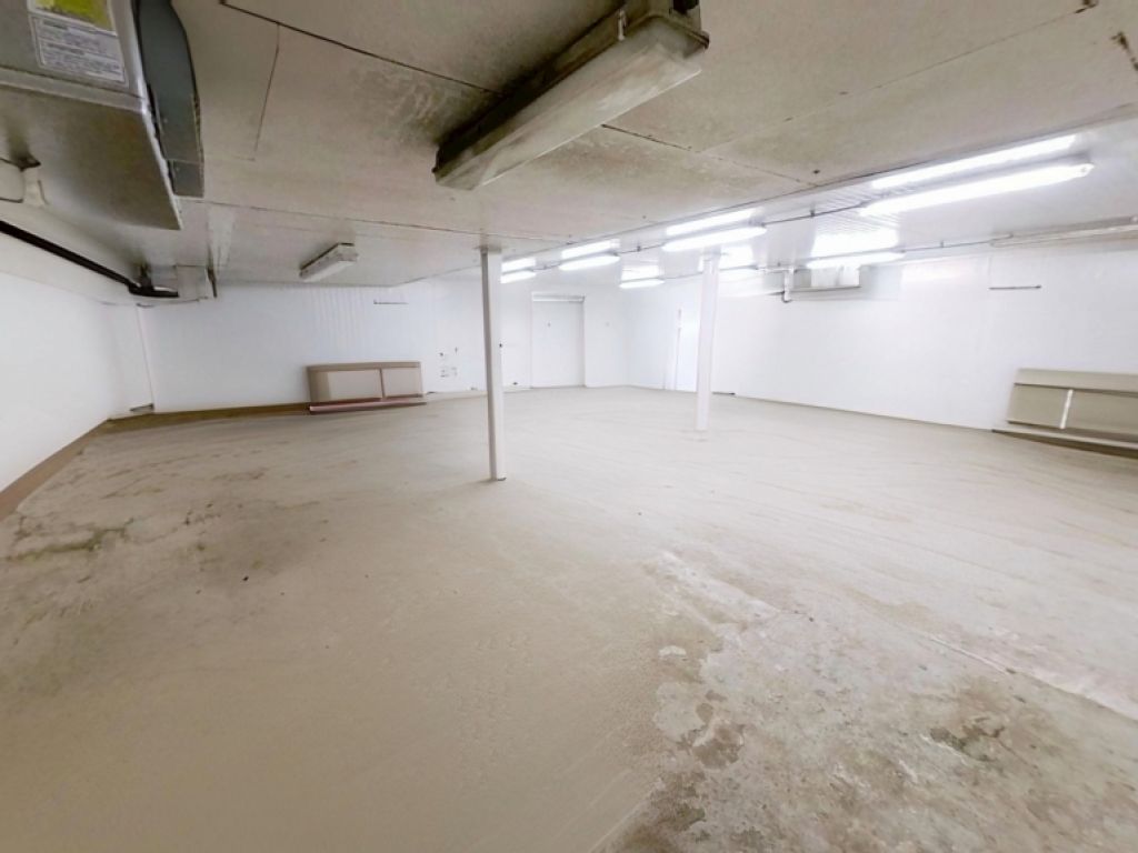 LOCAL INDUSTRIEL NEUVILLE