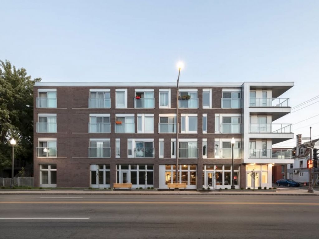 Commercial office - 440 bd Charest Ouest