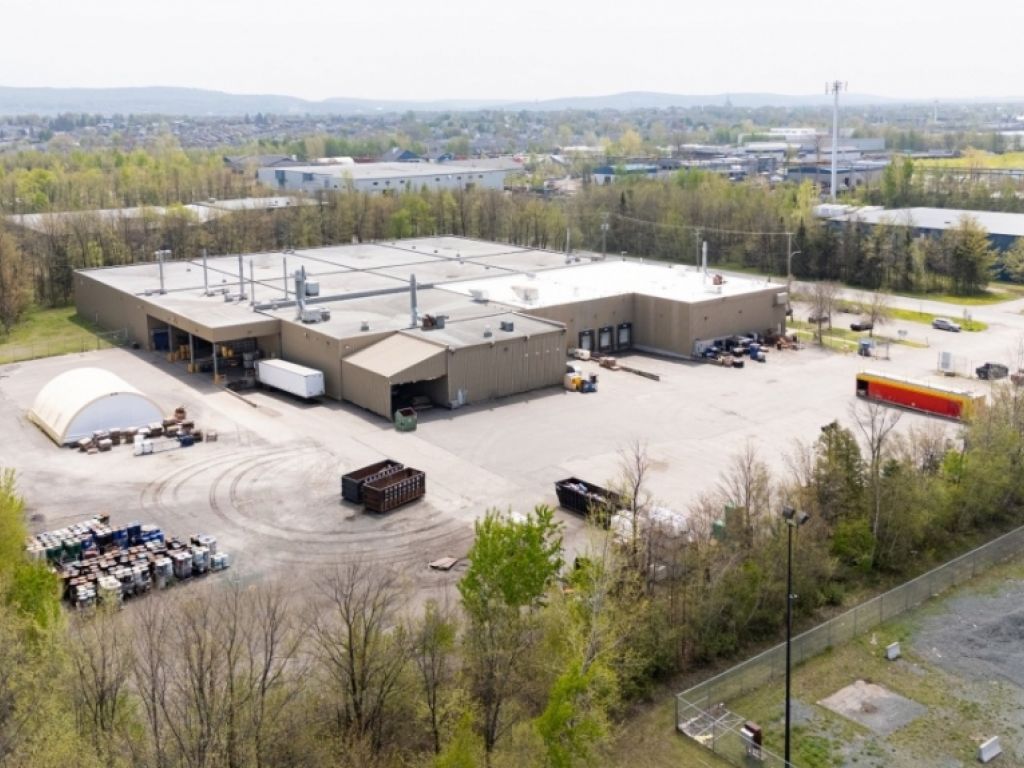 Espace industriel de choix  louer  Victoriaville