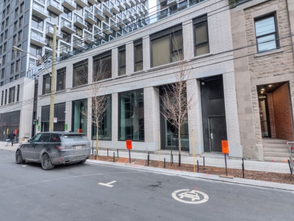 Commercial retail spaces for rent GRIFFINTOWN