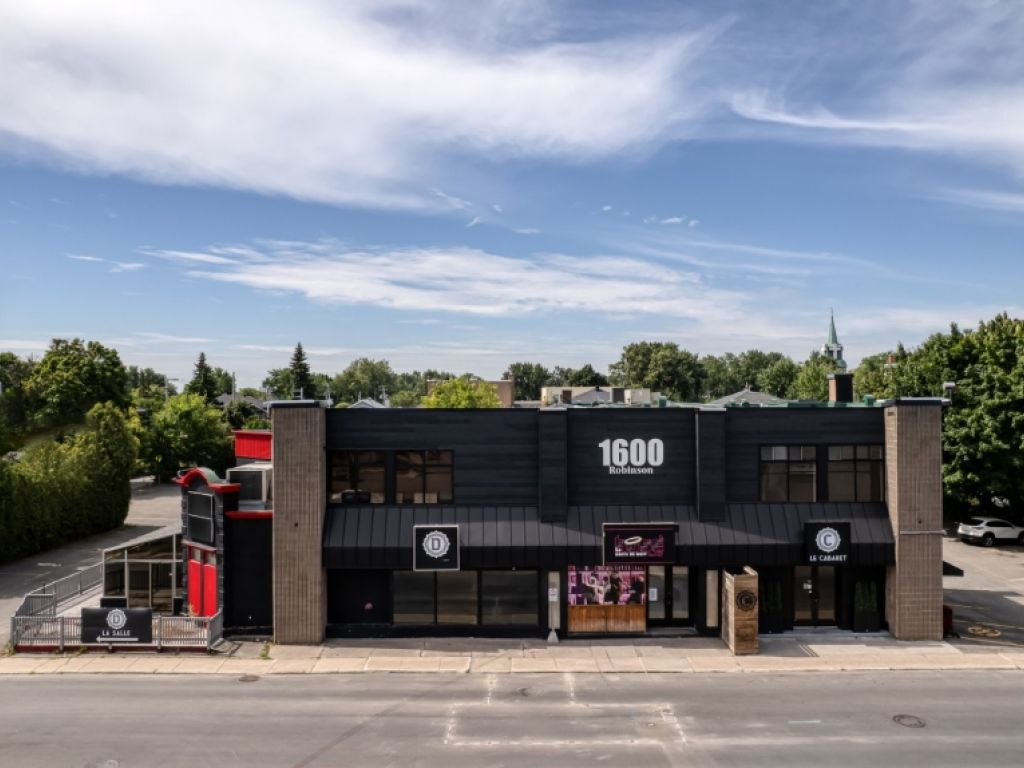 COMMERCIAL SPACE FOR RENT � LAVAL