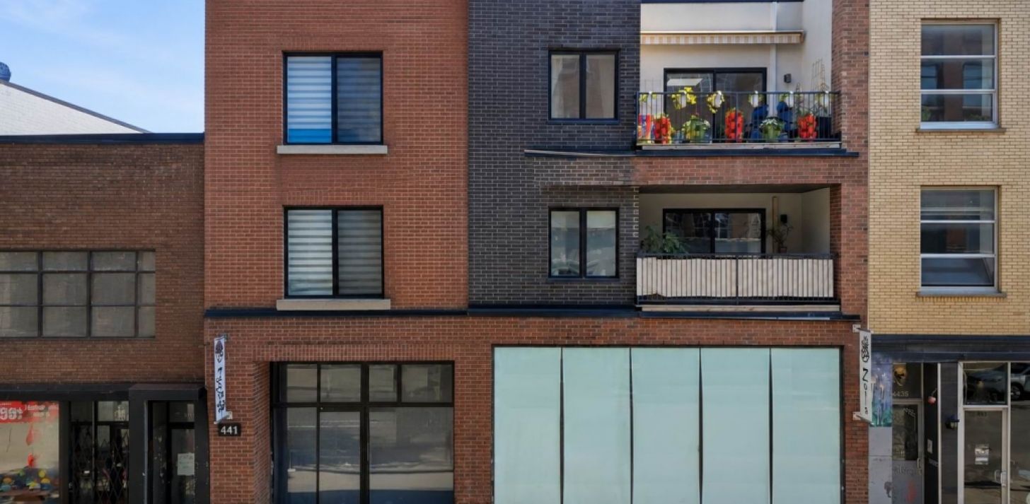 4,110 sq. ft. Commercial Space for Sale in Plateau-Mont-Royal - For Sale