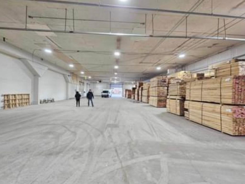 warehouse  to rent and store  possibilities