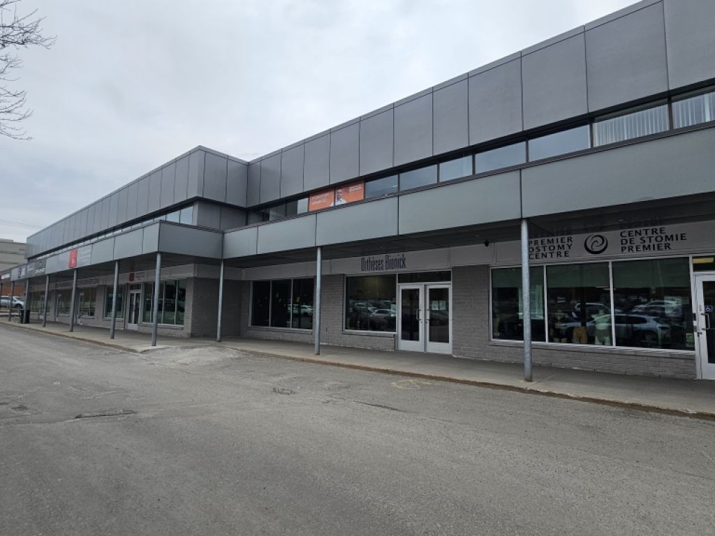 Bureau 251 - Plaza Laval  Ste-Foy