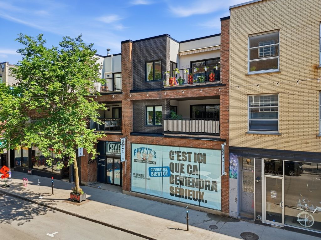 4,110 sq. ft. Commercial Space for Sale in Plateau-Mont-Royal