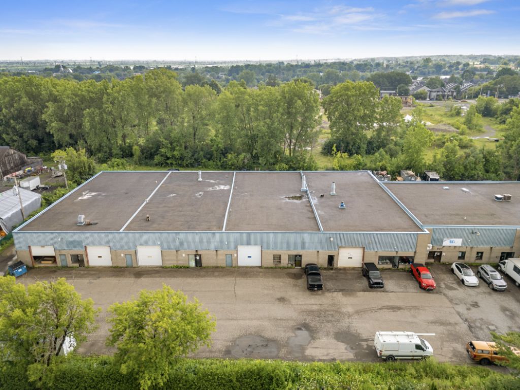 Isolated industrial premises, strategic sector