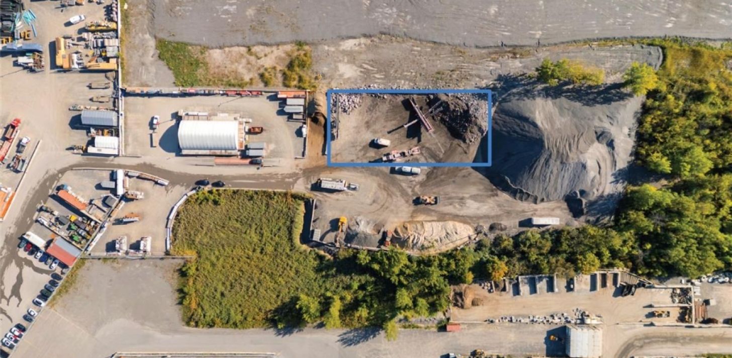 Terrain industriel &agrave; louer � 1362 Mont&eacute;e Masson, app. OP3, Laval (Duvernay) - &Agrave; louer