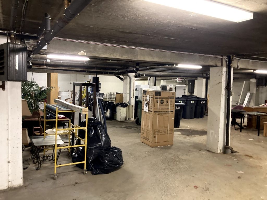 SPACE FOR RENT |  8566sf | Cremazie, Montreal