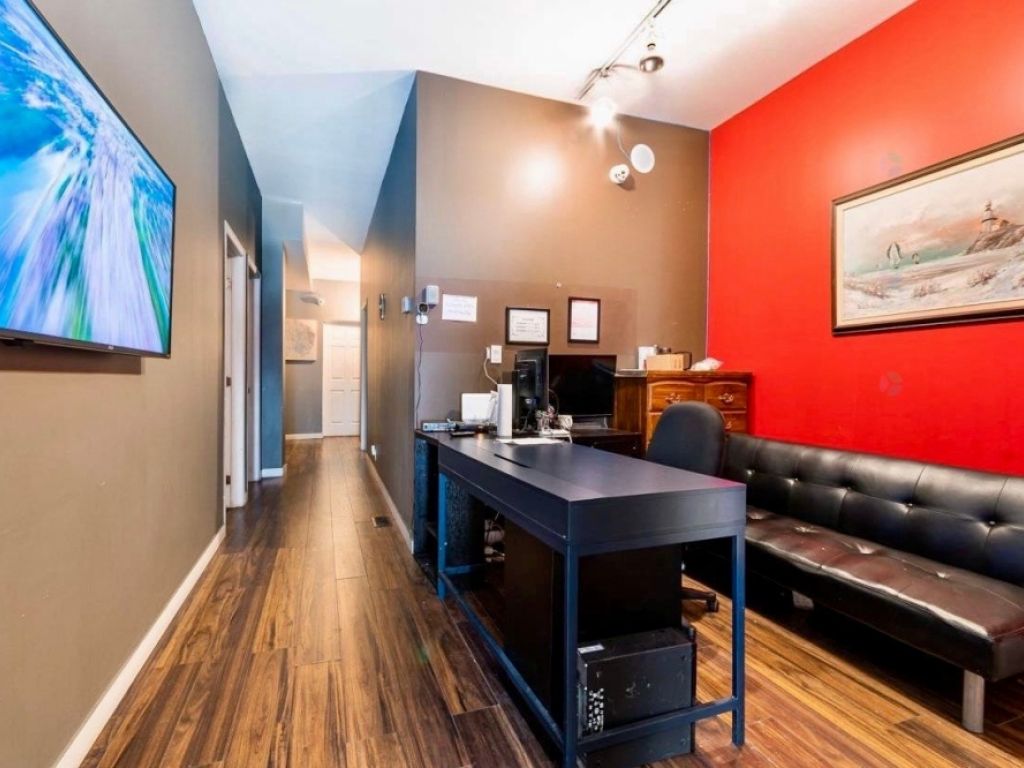 Commercial condo 1,277 sq. ft. Downtown Montreal