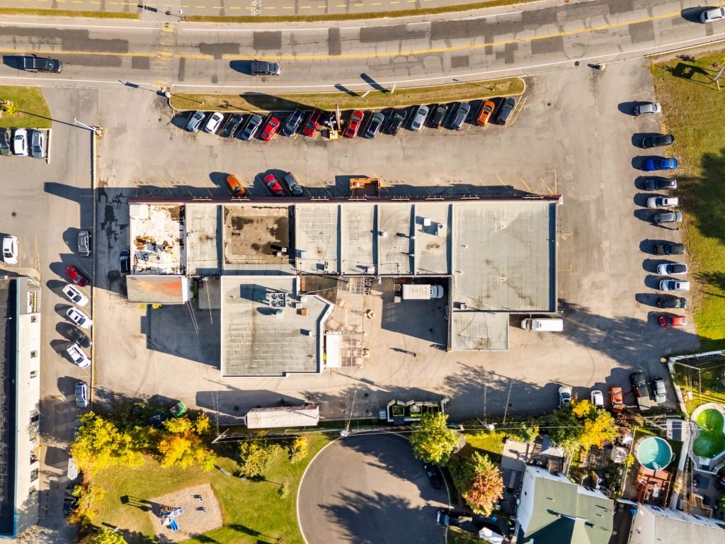 Local commercial de coin 1307 pc Delson