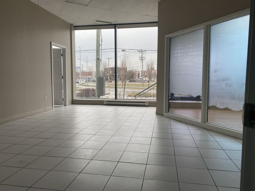Offices or commercial space in Terrebonne
