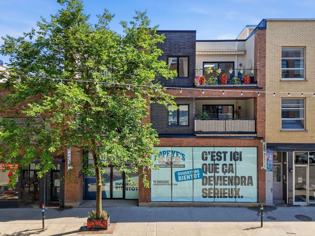 4,110 sq. ft. Commercial Space for Sale in Plateau-Mont-Royal