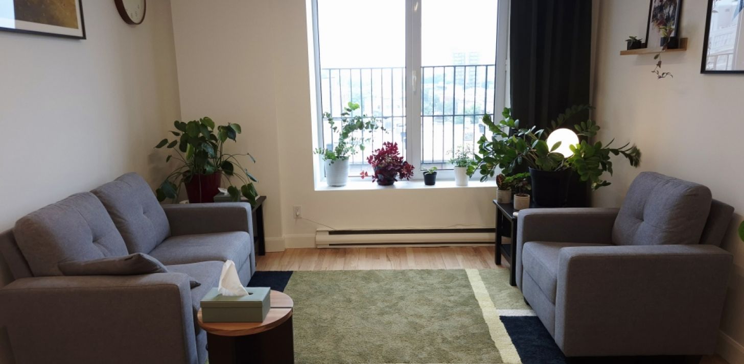 Mental and physical health clinic on the Plateau Mont-Royal - For Rent