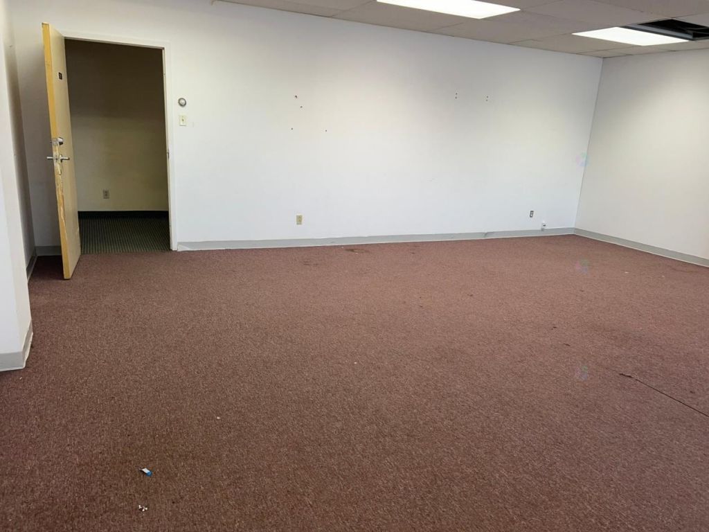 931 sqft office on Sherbrooke $775* Montreal Mercier