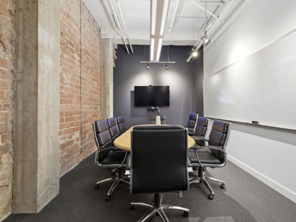 Plug and Play Offices for Rent