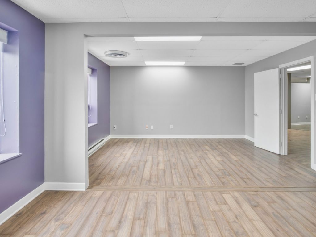 Building for sale or office for rent Downtown St-Jerome