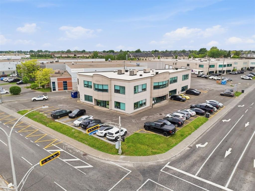 Condo commercial � vendre