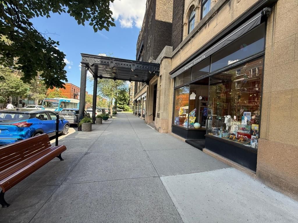 Condo commercial 742 pc au RDC + sous-sol Outremont