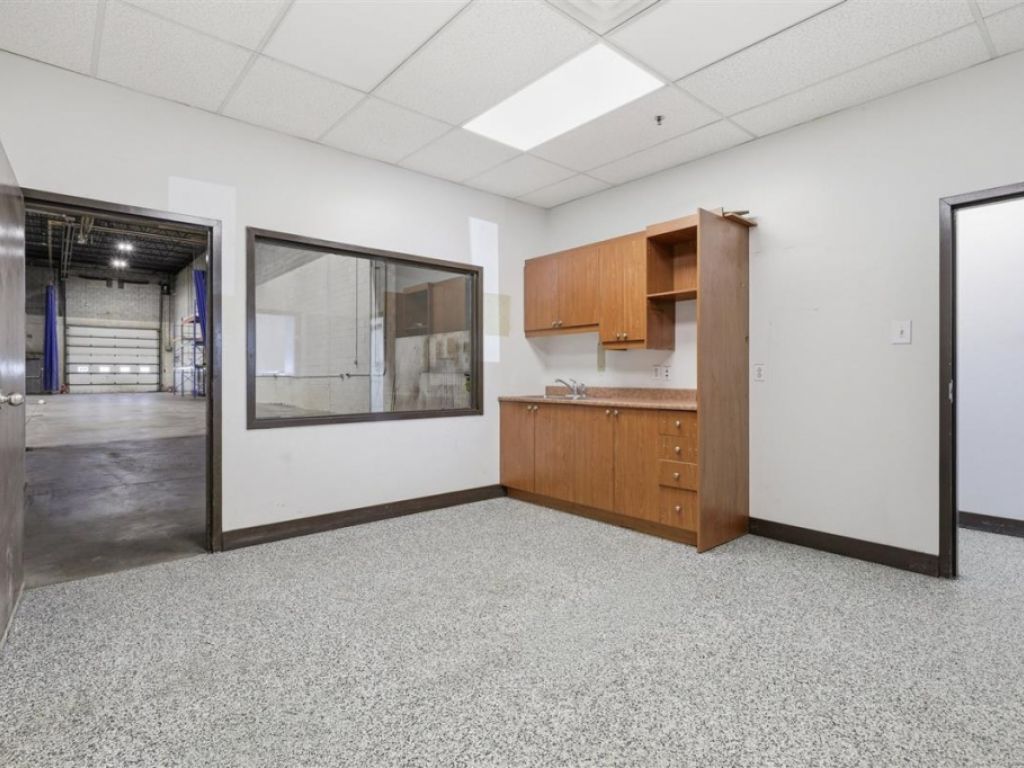 Industrial space for rent