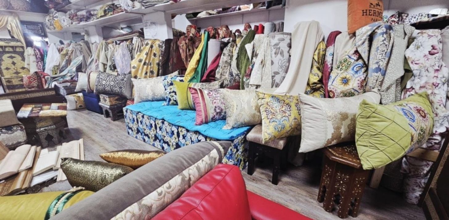 Salon marocain haut de gamme rue Chabanel à Montréal - À vendre