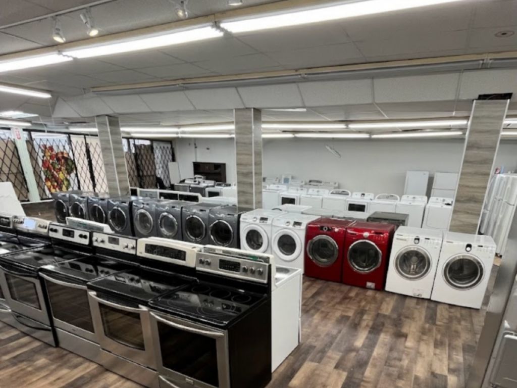 Espace commercial spacieux + sous-sol complet  Au cur de Villeray