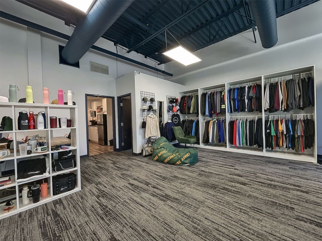 OFFICE SPACE FOR RENT 1120 sqft. - LAVAL