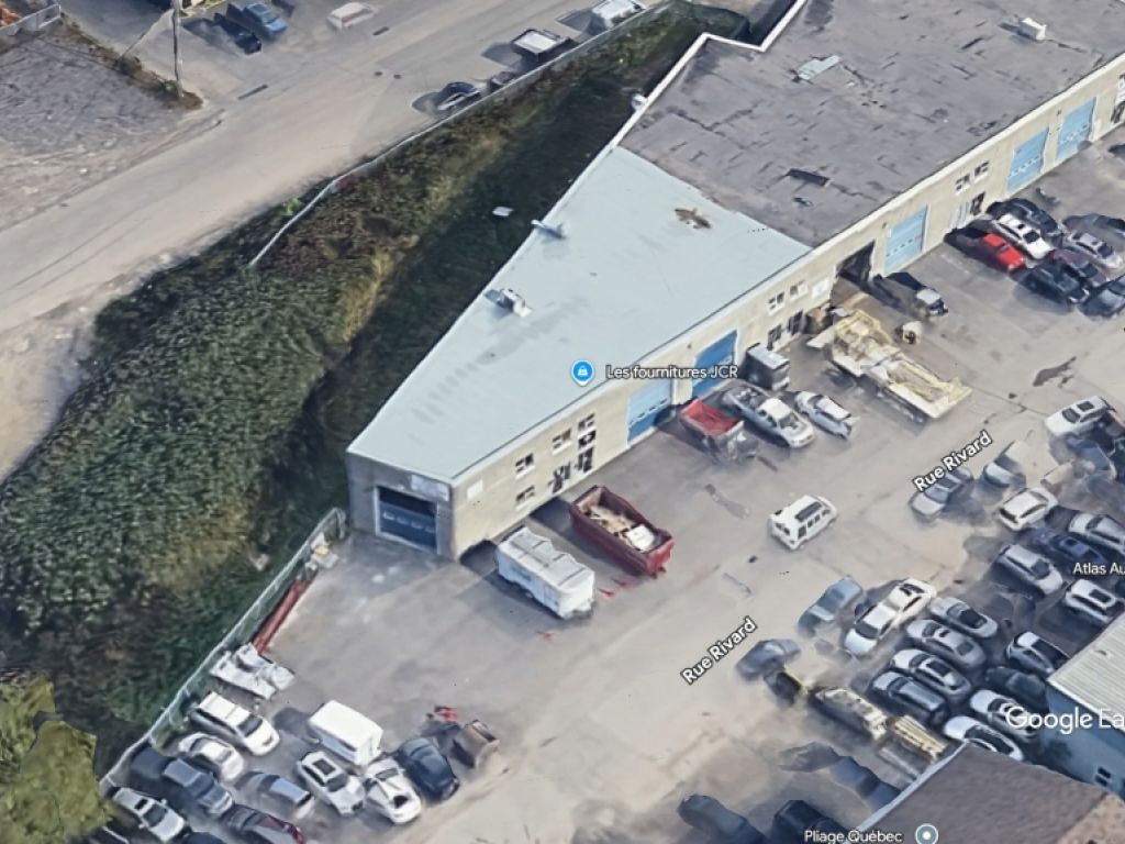 PETIT LOCAL INDUSTRIEL - LEBOURGNEUR