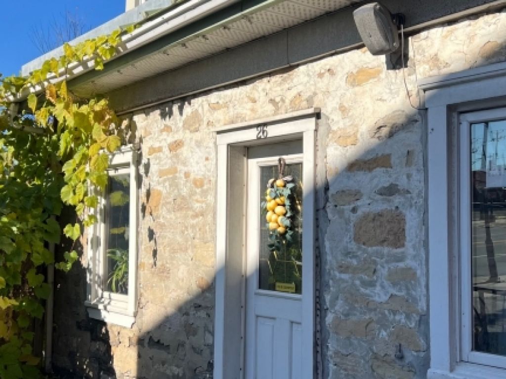 Commercial office for rent in Laval