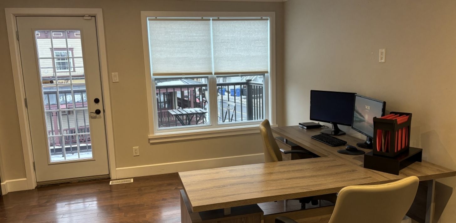 Premises for rent in Beloeil - For Rent