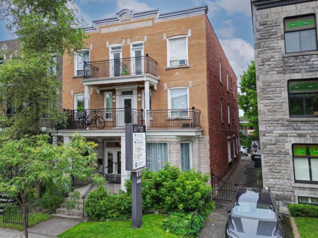 Very large semi-commercial 5plex for sale in Montreal