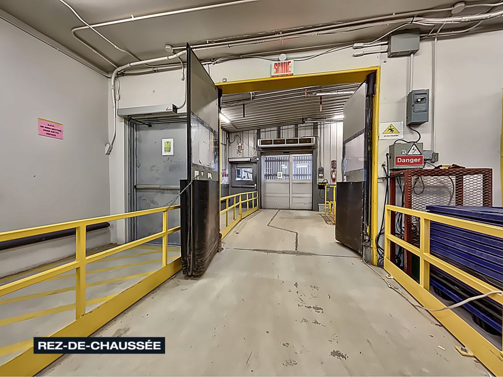 Industrial/Commercial space for lease - Jonquire - 400 to 10,500 ft2 