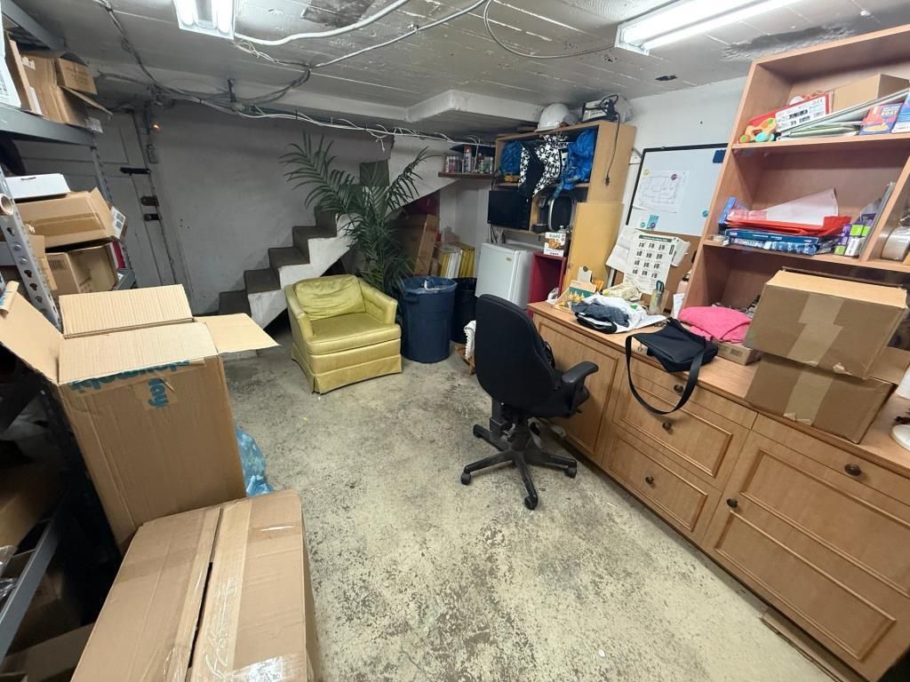 Condo commercial 742 pc au RDC + sous-sol Outremont