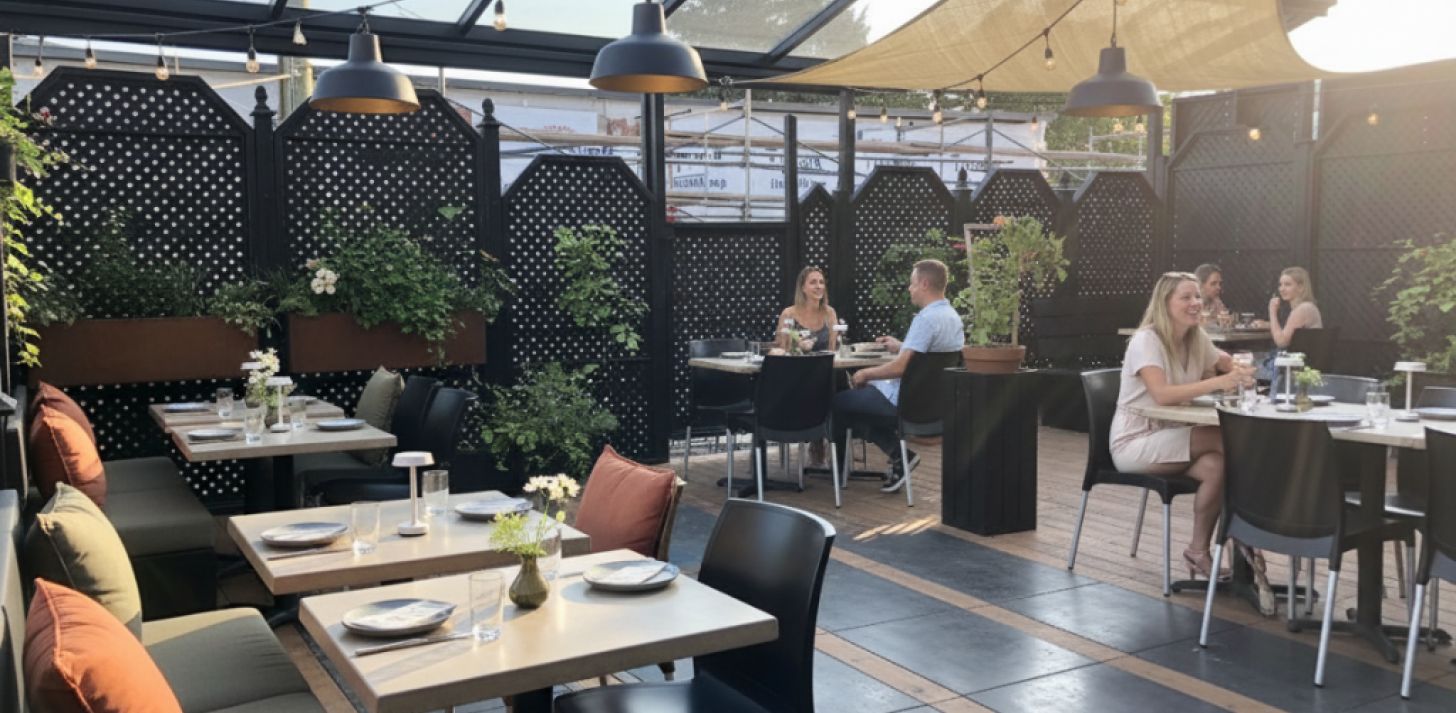 Prime Corner Commercial Space for Lease  ±3200 sq.ft. + Private Terrace  Perfect for Restaurant or Food Concept  Existing Hood Installed - For Rent