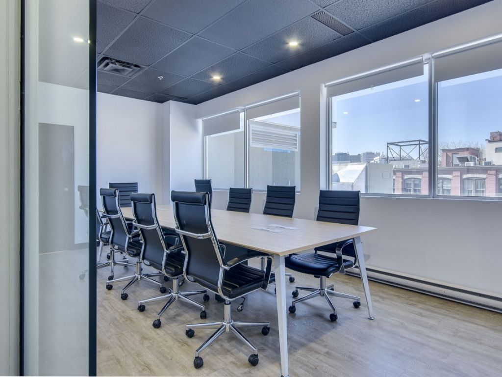 Grand bureau lumineux � louer � Saint-Henri