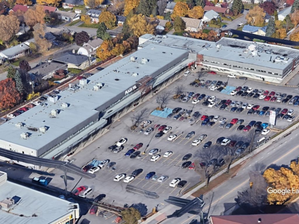 PLAZA LAVAL - BUREAU 248