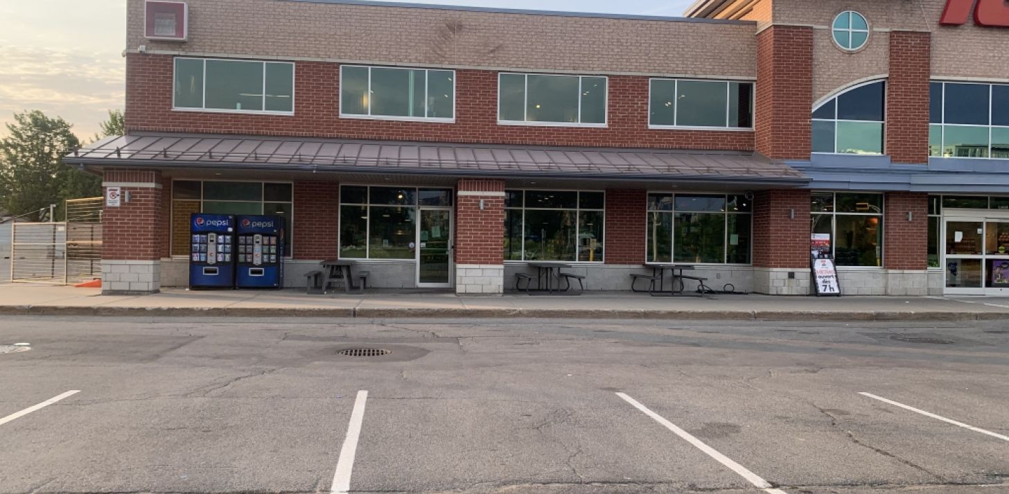 Commercial space for rent - For Rent