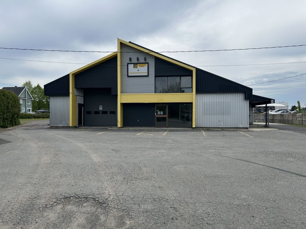 LOCAL  LOUER INDUSTRIEL - SAINT-ANSELME