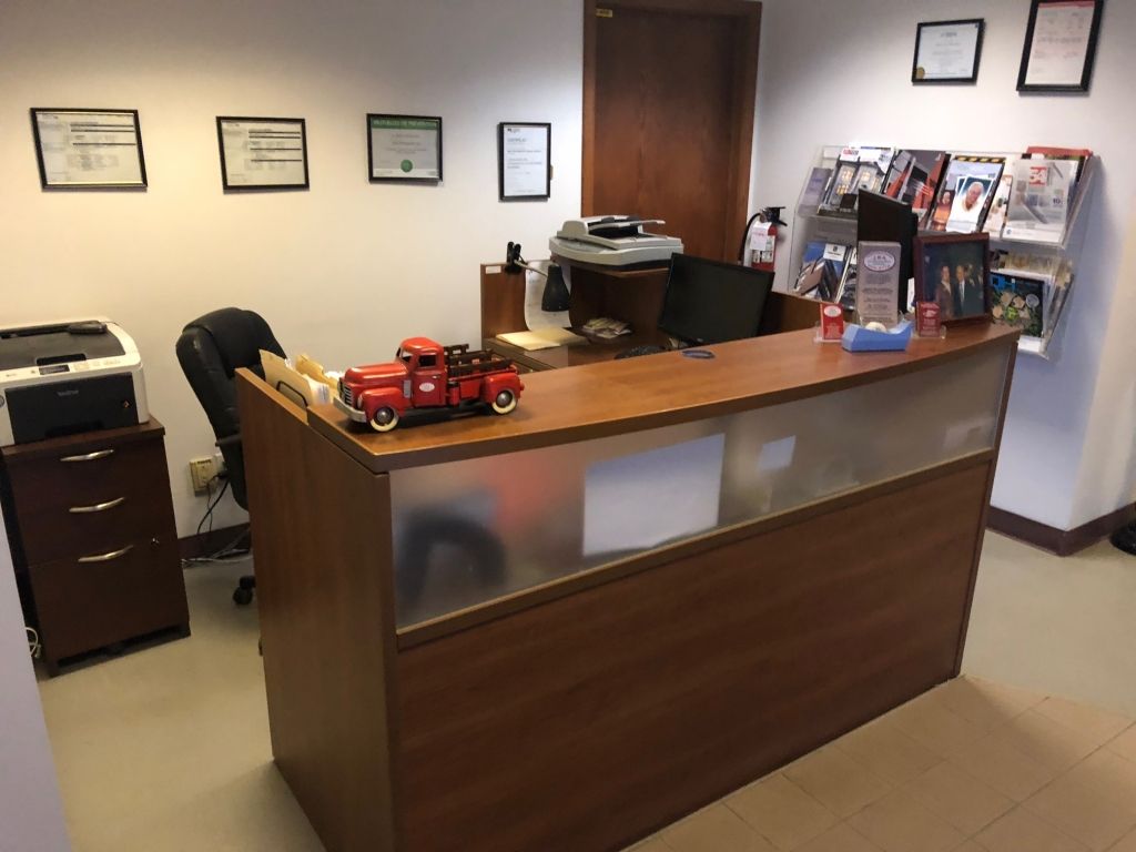 Batiment commercial avec entrepot (2900p2 ) et bureau (2500p2 ) 